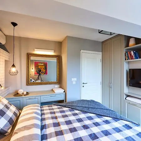 Stylish And High-end Designer In Center * ソフィア